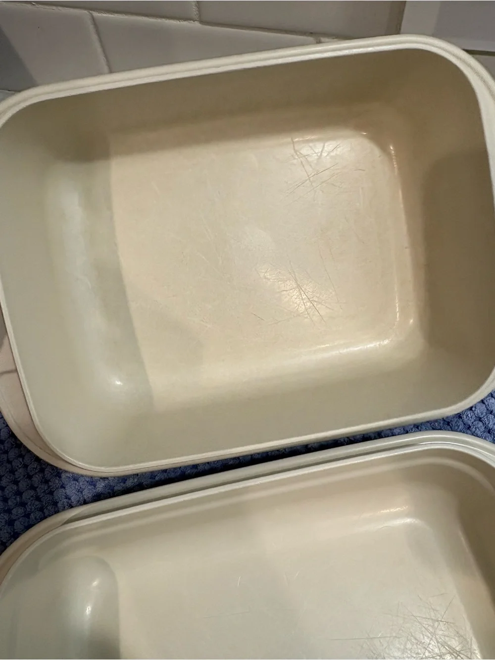 Tupperware vintage microwave dishes. Three sizes, plus storage  Lid